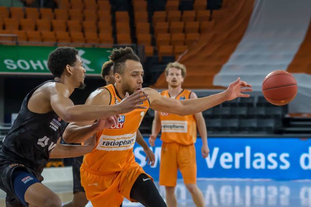 手现身讲述 手现身讲述